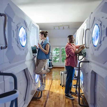 Hostel Beocean Capsule *