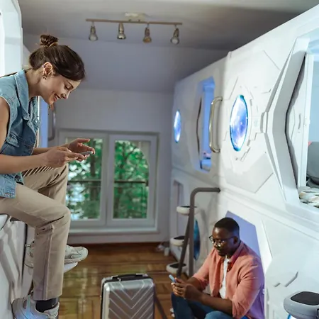 Hostel Beocean Capsule *